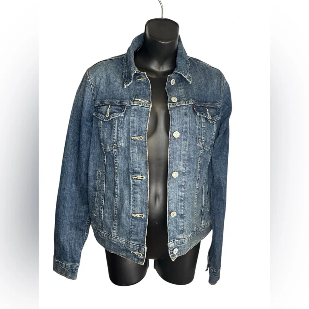 Levis womens Original Trucker Medium
Wash denim Jean jacket sz M preloved - Picture 6 of 12